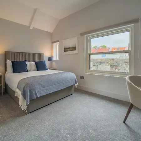 Bed & Breakfast Number One Townhouse