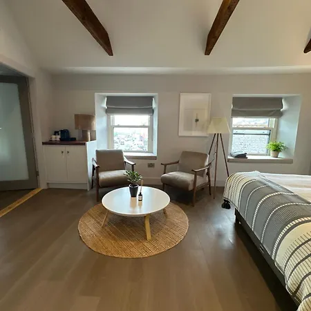 فندق مبيت وإفطار Number One Townhouse *