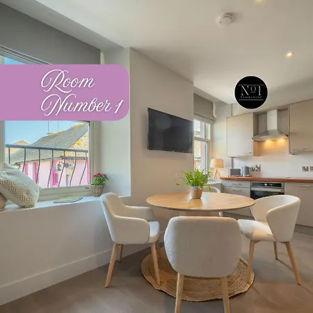 ベッド・アンド・ブレックファスト Number One Townhouse *