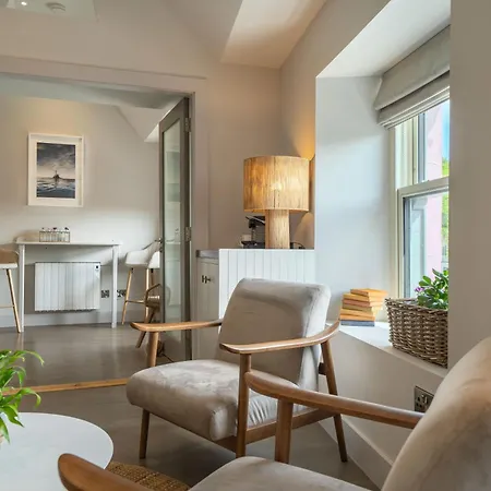 Number One Townhouse *