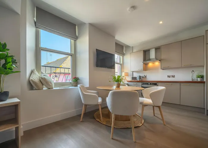 Number One Townhouse Отель типа 