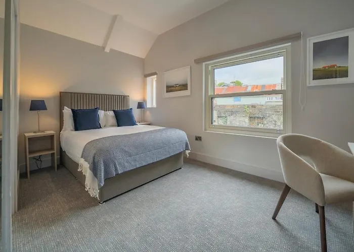 Bed & Breakfast Number One Townhouse