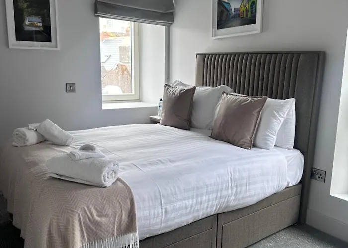 Number One Townhouse Bed & Breakfast *